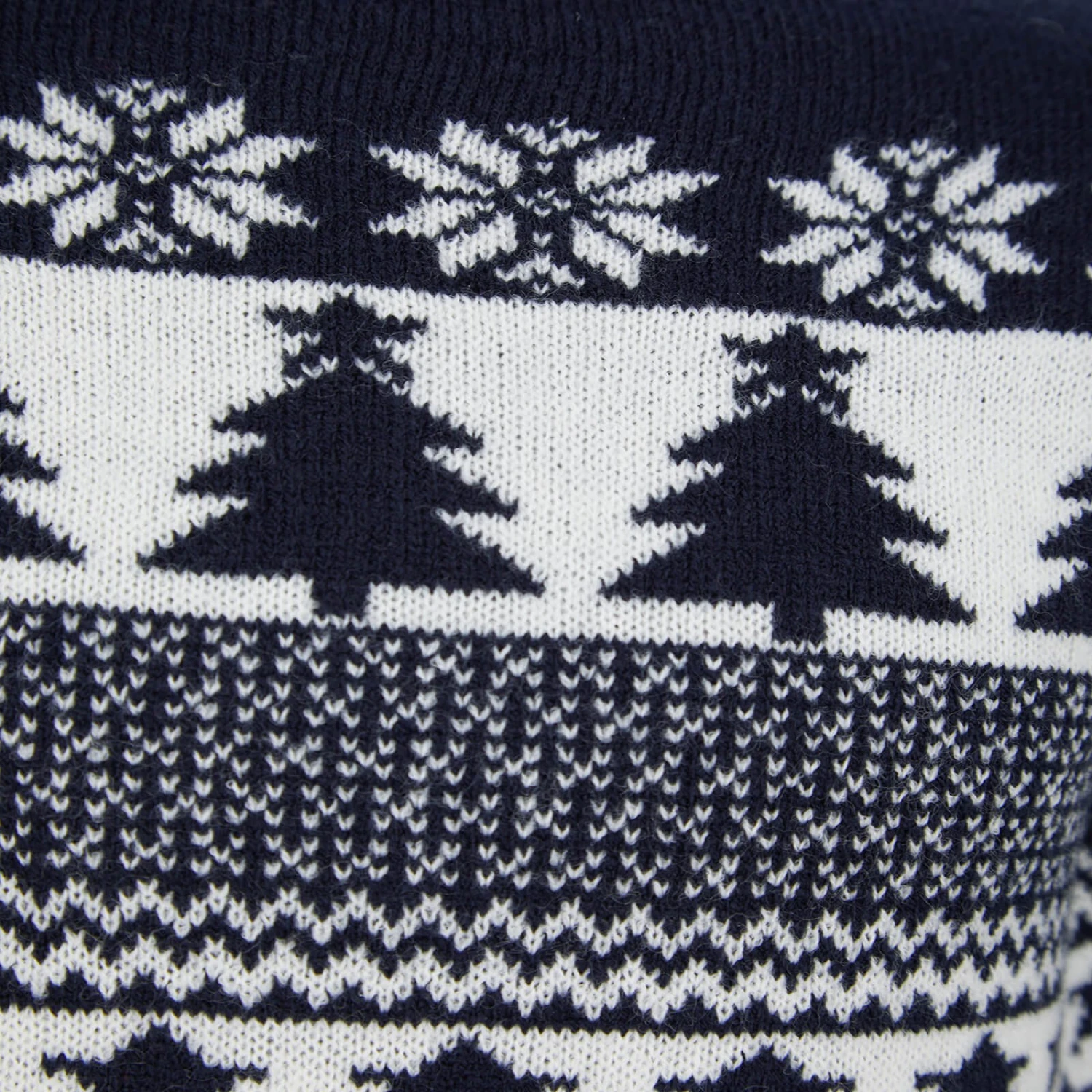 Kids Traditional Tree And Star Christmas Jumper 8 Kids Traditional Tree And Star Christmas Jumper - Image 6