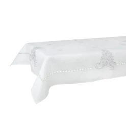 Christmas Tree Fabric Tablecloths / Napkins Xmas Decoration -Halloween Supply Store b416660f b8c6 4cce 9e2a 0fad2e7b430e